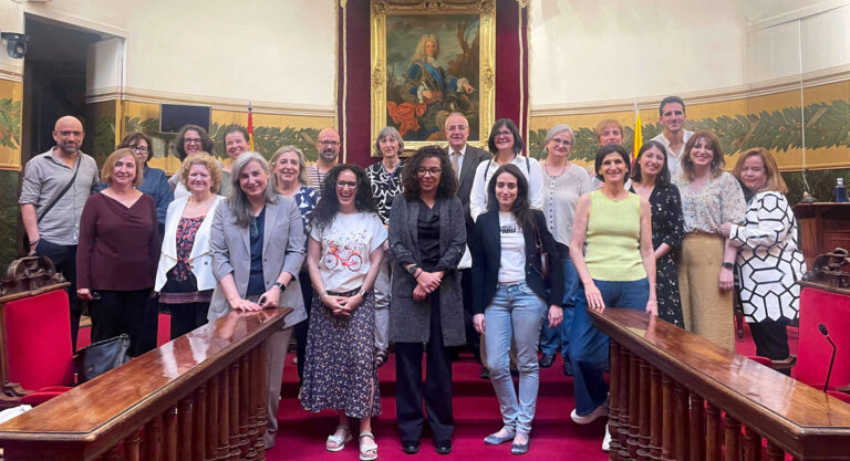 Visita de asociaciones de traductores y correctores a la Academia